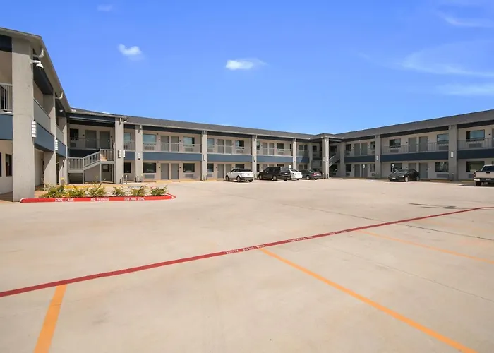 Americas Best Value Inn & Suites Northeast Houston I-610